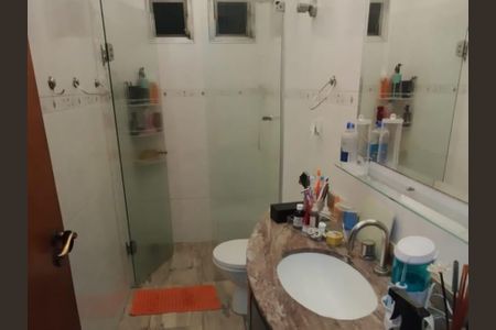 Apartamento à venda com 84m², 3 quartos e 2 vagas Apartamento à venda com 84m², 3 quartos e 2 vagasBanheiro Social