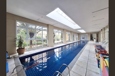 Apartamento à venda com 223m², 3 quartos e 4 vagasPiscina Coberta