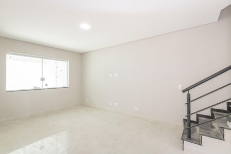 Sala de casa à venda com 3 quartos, 190m² em Umuarama, Osasco