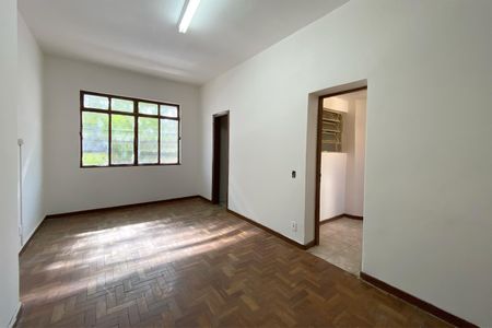 Casa para alugar com 248m², 3 quartos e 2 vagasSuite