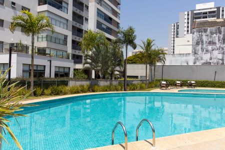 Apartamento para alugar com 155m², 3 quartos e 2 vagas Apartamento para alugar com 155m², 3 quartos e 2 vagasÁrea comum - Piscina