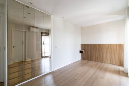 Apartamento para alugar com 155m², 3 quartos e 2 vagas Apartamento para alugar com 155m², 3 quartos e 2 vagasSuíte