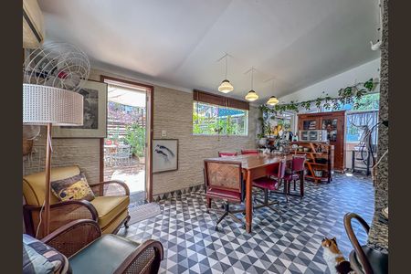 Apartamento à venda com 162m², 2 quartos e sem vaga Apartamento à venda com 162m², 2 quartos e sem vagaCozinha