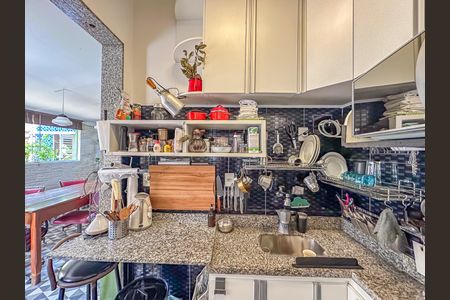 Apartamento à venda com 162m², 2 quartos e sem vaga Apartamento à venda com 162m², 2 quartos e sem vagaCozinha