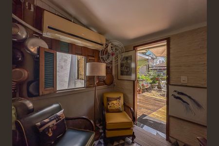 Apartamento à venda com 162m², 2 quartos e sem vaga Apartamento à venda com 162m², 2 quartos e sem vagaQuarto de Serviço