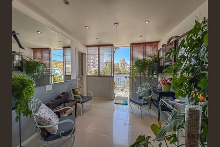 Apartamento à venda com 162m², 2 quartos e sem vaga Apartamento à venda com 162m², 2 quartos e sem vagaSala