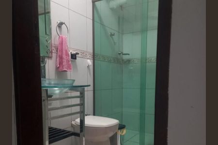 Banheiro Social de casa à venda com 2 quartos, 120m² em Jardim Santo Alberto, Santo André