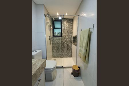 Apartamento à venda com 93m², 3 quartos e 2 vagas Apartamento à venda com 93m², 3 quartos e 2 vagasBanheiro