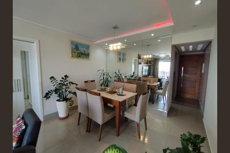 Apartamento à venda com 93m², 3 quartos e 2 vagas Apartamento à venda com 93m², 3 quartos e 2 vagasSala