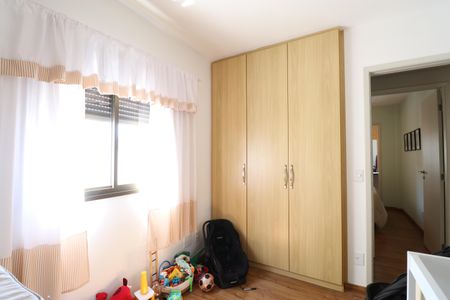 Apartamento à venda com 75m², 3 quartos e 2 vagasQuarto 2