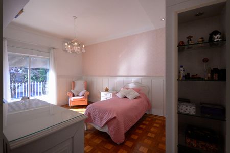 Casa à venda com 260m², 3 quartos e 2 vagas Casa à venda com 260m², 3 quartos e 2 vagasQuarto 2