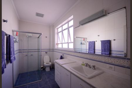 Casa à venda com 260m², 3 quartos e 2 vagas Casa à venda com 260m², 3 quartos e 2 vagasBanheiro Social