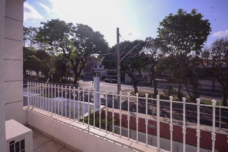 Casa à venda com 260m², 3 quartos e 2 vagas Casa à venda com 260m², 3 quartos e 2 vagasVaranda dos Quartos