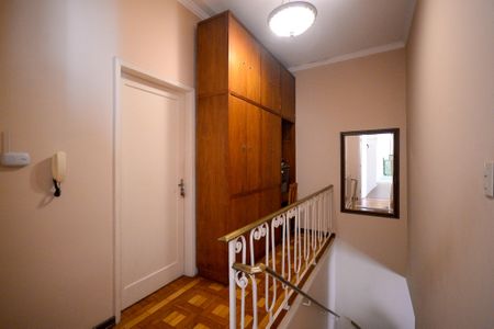 Casa à venda com 260m², 3 quartos e 2 vagas Casa à venda com 260m², 3 quartos e 2 vagasCorredor