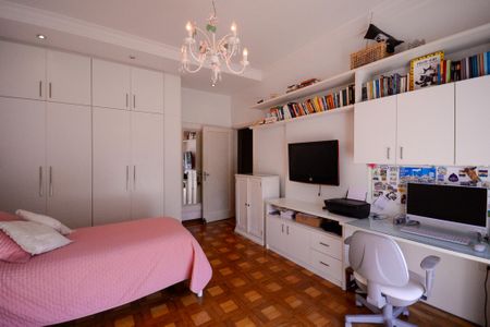 Casa à venda com 260m², 3 quartos e 2 vagas Casa à venda com 260m², 3 quartos e 2 vagasQuarto 2