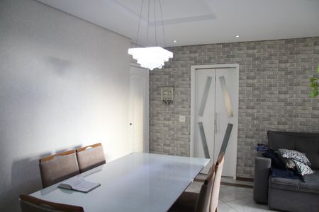 Apartamento à venda com 75m², 3 quartos e 2 vagasSala