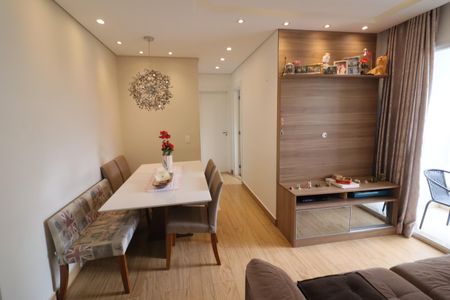 Sala de apartamento à venda com 2 quartos, 55m² em Continental, Osasco