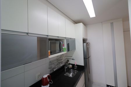 Apartamento à venda com 55m², 2 quartos e 1 vagaCozinha 