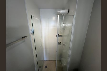 Apartamento à venda com 39m², 2 quartos e sem vaga Apartamento à venda com 39m², 2 quartos e sem vagaBanheiro Social