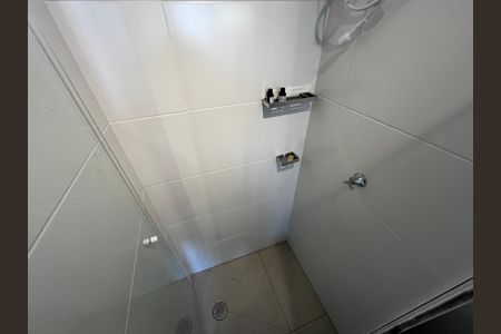 Apartamento à venda com 39m², 2 quartos e sem vaga Apartamento à venda com 39m², 2 quartos e sem vagaBanheiro Social