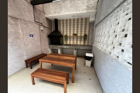 Apartamento à venda com 39m², 2 quartos e sem vaga Apartamento à venda com 39m², 2 quartos e sem vagaÁrea comum - Churrasqueira