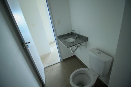 Apartamento à venda com 52m², 2 quartos e 1 vaga Apartamento à venda com 52m², 2 quartos e 1 vagaBanheiro Social