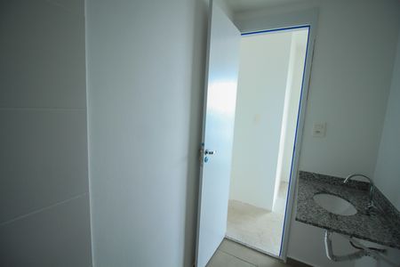Apartamento à venda com 52m², 2 quartos e 1 vaga Apartamento à venda com 52m², 2 quartos e 1 vagaBanheiro Social