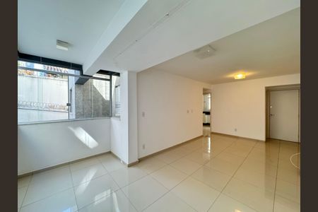 Sala de apartamento à venda com 3 quartos, 82m² em Paquetá, Belo Horizonte