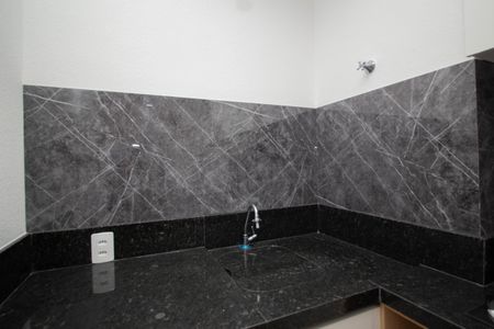 Apartamento à venda com 37m², 2 quartos e sem vaga Apartamento à venda com 37m², 2 quartos e sem vagaÁrea de Serviço