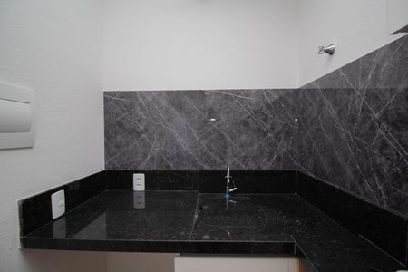 Apartamento à venda com 37m², 2 quartos e sem vaga Apartamento à venda com 37m², 2 quartos e sem vagaÁrea de Serviço