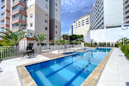 Apartamento à venda com 82m², 2 quartos e 2 vagasÁrea comum - Piscina