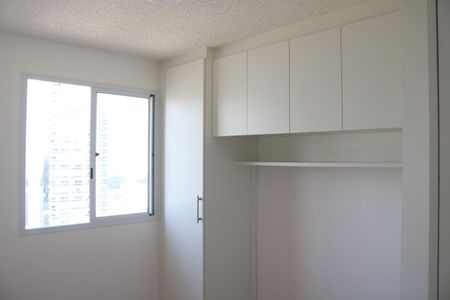 Suíte de apartamento para alugar com 1 quarto, 28m² em Parque Industrial Tomas Edson, São Paulo