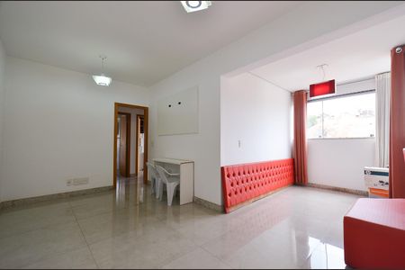 Sala  de apartamento à venda com 3 quartos, 75m² em Cachoeirinha, Belo Horizonte