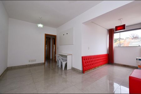 Sala  de apartamento à venda com 3 quartos, 75m² em Cachoeirinha, Belo Horizonte