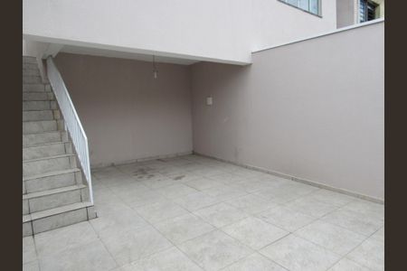 Casa à venda com 150m², 3 quartos e 2 vagasGaragem