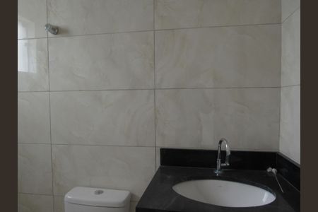 Casa à venda com 150m², 3 quartos e 2 vagasBanheiro da Suíte 2