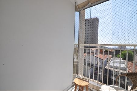 Sacada da Sala de apartamento à venda com 2 quartos, 56m² em Vila Mazzei, São Paulo