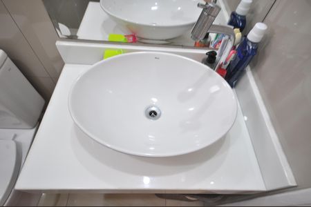 Apartamento à venda com 56m², 2 quartos e 2 vagasBanheiro da Suíte