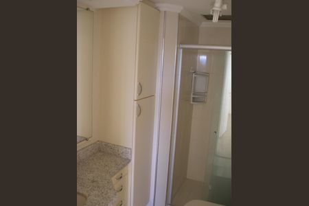 Banheiro de apartamento à venda com 2 quartos, 64m² em Vila Congonhas, São Paulo