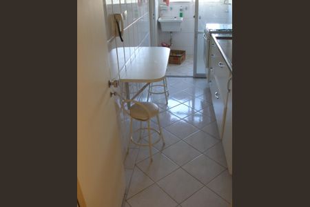 Cozinha de apartamento à venda com 2 quartos, 64m² em Vila Congonhas, São Paulo
