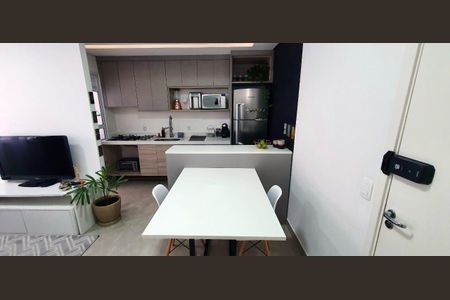 Cozinha de apartamento para alugar com 1 quarto, 35m² em Barra Funda, São Paulo