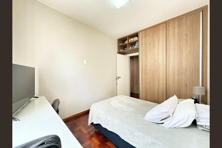 Apartamento à venda com 112m², 3 quartos e 2 vagas Apartamento à venda com 112m², 3 quartos e 2 vagasQuarto 1