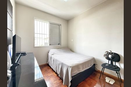 Apartamento à venda com 112m², 3 quartos e 2 vagas Apartamento à venda com 112m², 3 quartos e 2 vagasQuarto 2