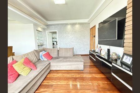 Apartamento à venda com 112m², 3 quartos e 2 vagas Apartamento à venda com 112m², 3 quartos e 2 vagasSala