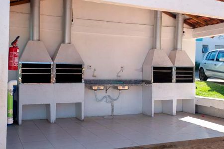 Apartamento à venda com 47m², 2 quartos e 1 vaga Apartamento à venda com 47m², 2 quartos e 1 vagaÁrea comum - Churrasqueira