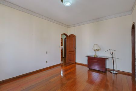 Apartamento à venda com 240m², 4 quartos e 3 vagasSuíte 2