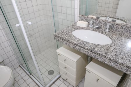 Banheiro da Suíte de apartamento para alugar com 1 quarto, 30m² em Perdizes, São Paulo