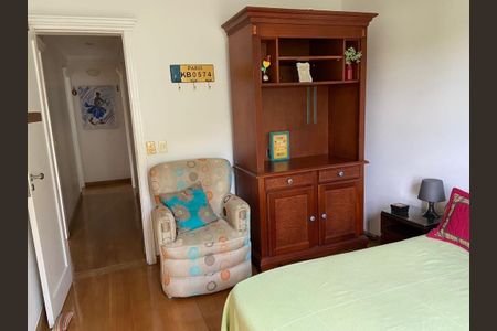 Casa à venda com 3 quartos, 220m² em Vila Progresso, Niterói