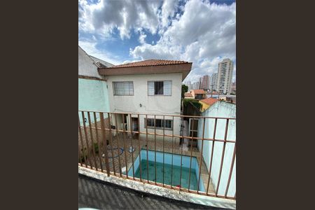 Casa à venda com 3 quartos, 259m² em Vila Bertioga, São Paulo