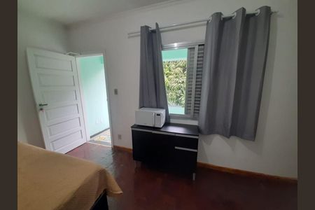 Casa à venda com 8 quartos, 276m² em Campo Belo, São Paulo